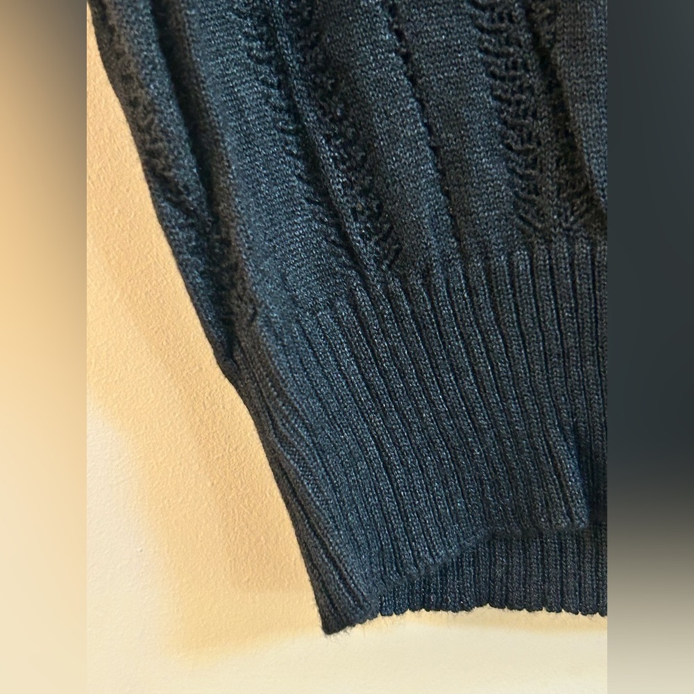 Carolina Herrera New York Cashmere & Silk Black Knit Short Sleeve Top, Italy - Picture 4 of 10